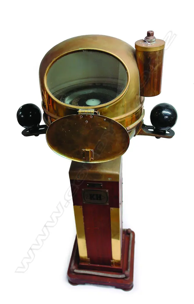 A vintage Kelvin & Hughes Ltd of England brass cased ship's binnacle compass Image 1++