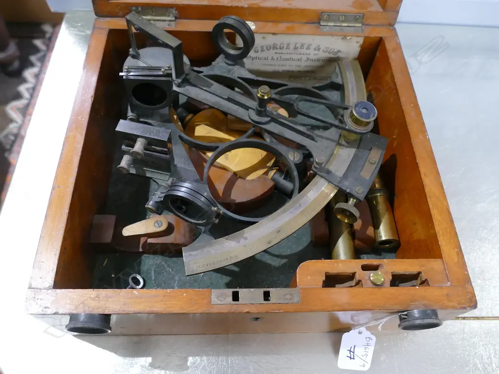 A cased sextant by J. Coombes Image 1++