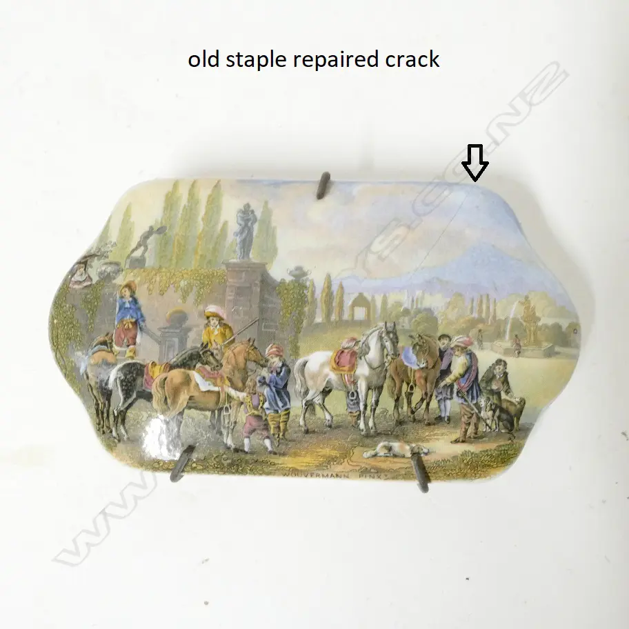 Four Victorian Pratt pot lids Image 1++