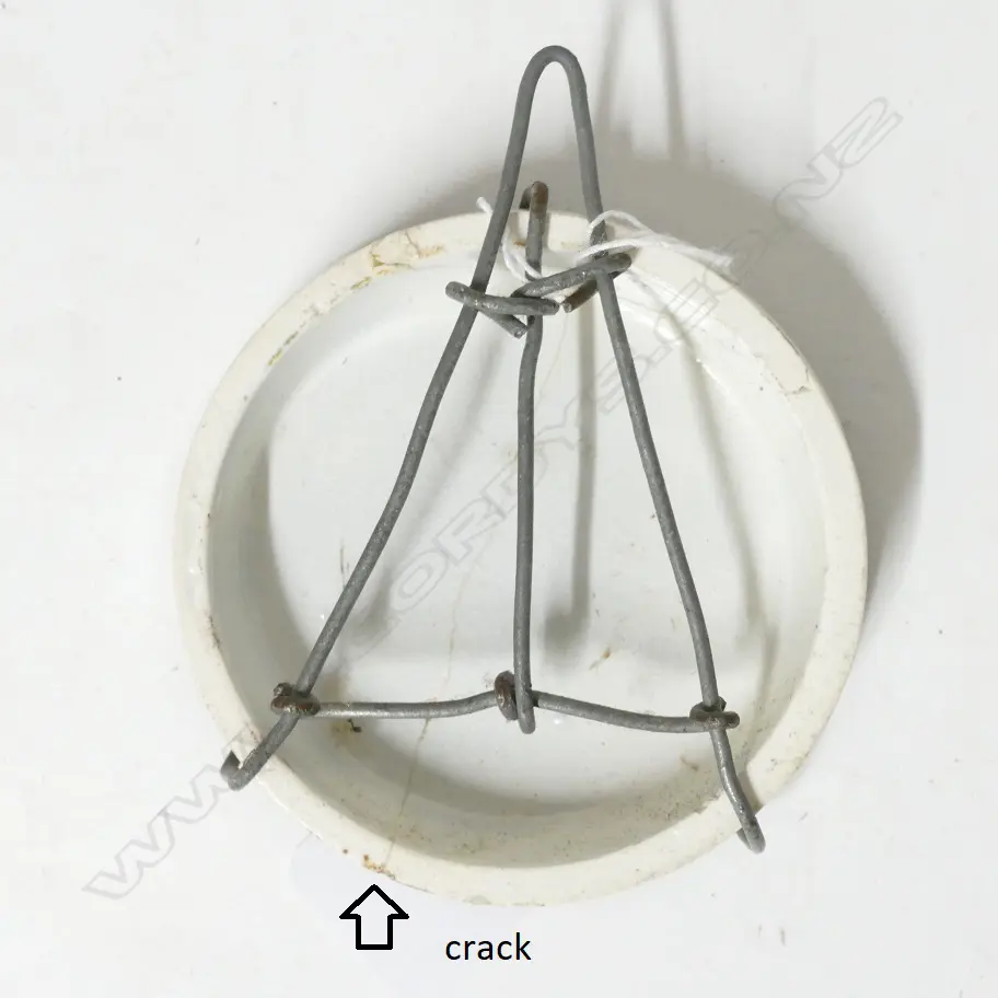 Four Victorian Pratt pot lids Image 1++