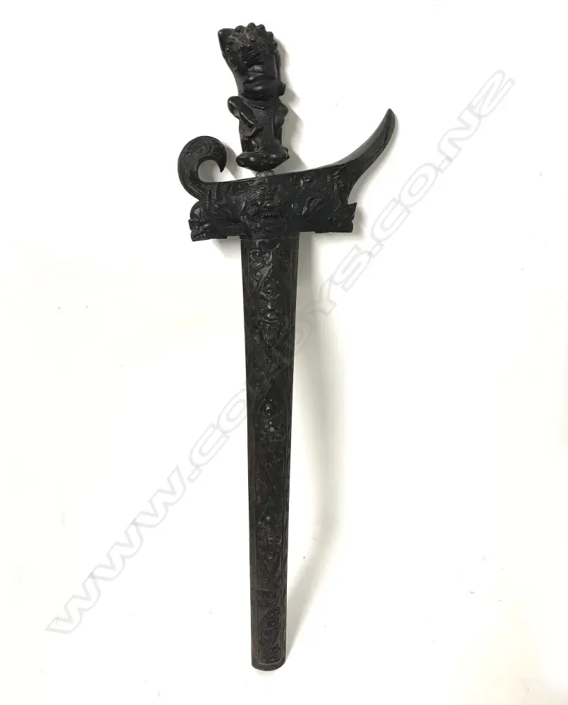 An old Indonesian large kris Image 1++