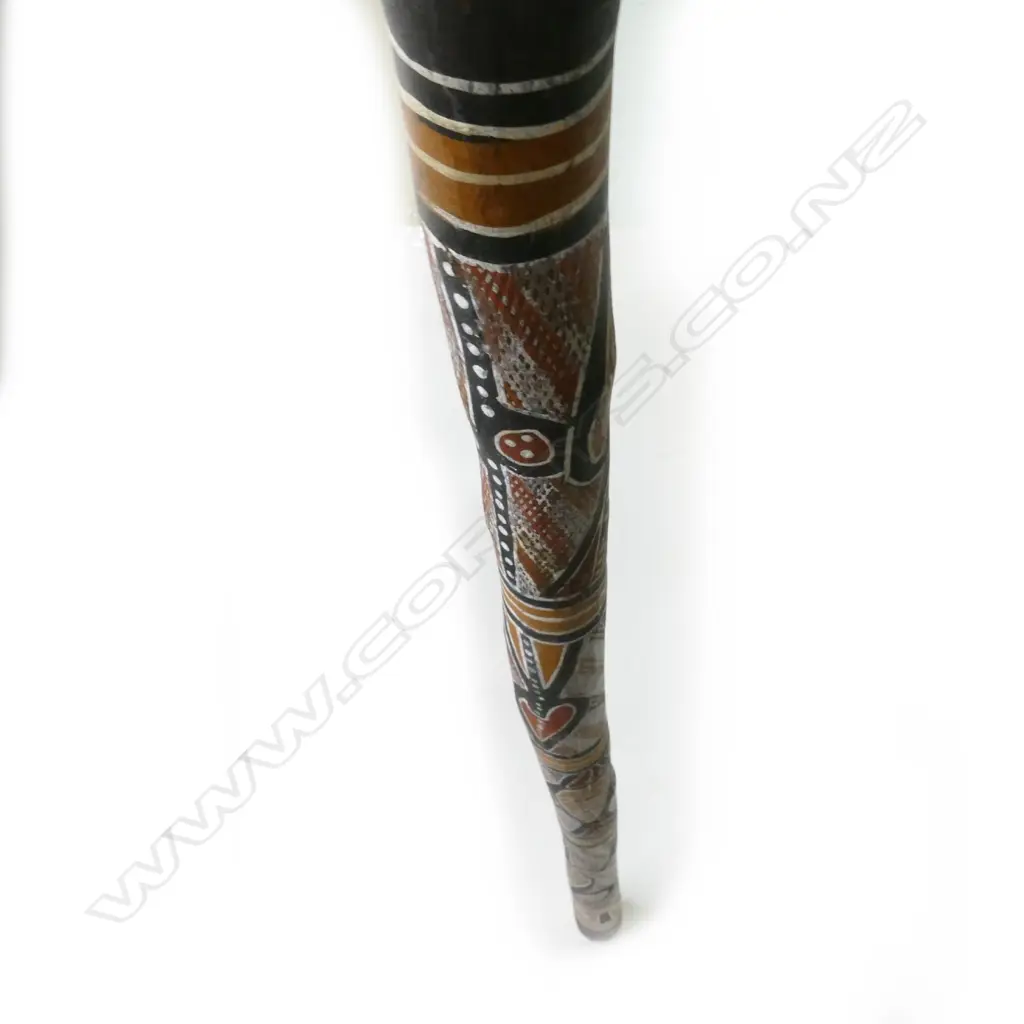 A long vintage Aboriginal didgeridoo Image 1++