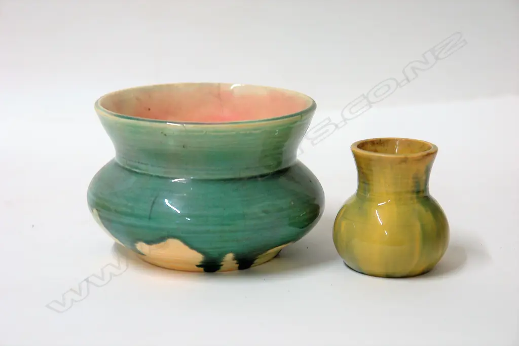 Two Briar Gardner vases Image 1++