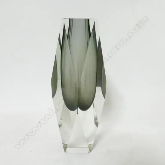 A Murano glass facet walled vase