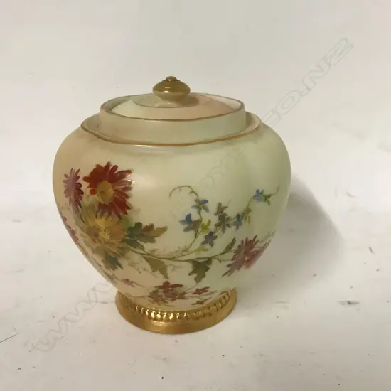 A Royal Worcester potpourri jar