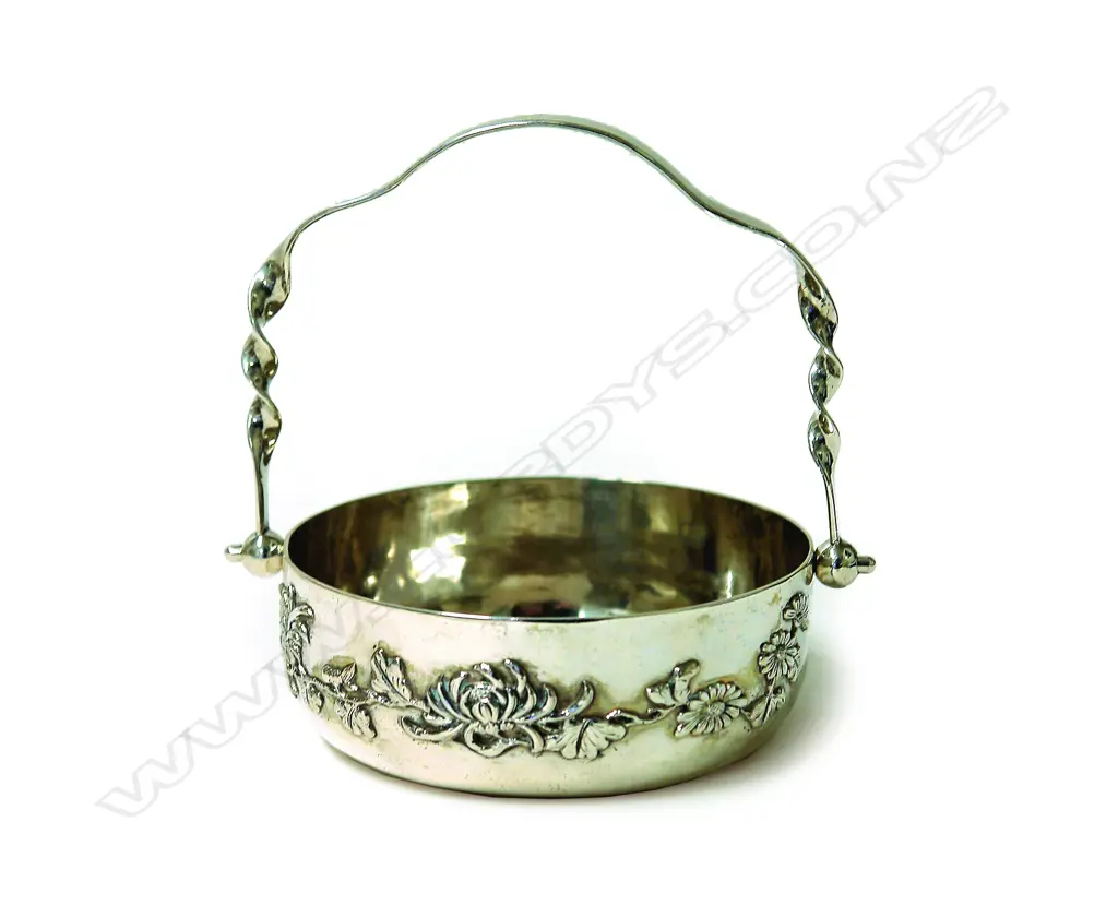 An early 20thC Chinese silver basket dish Image 1++