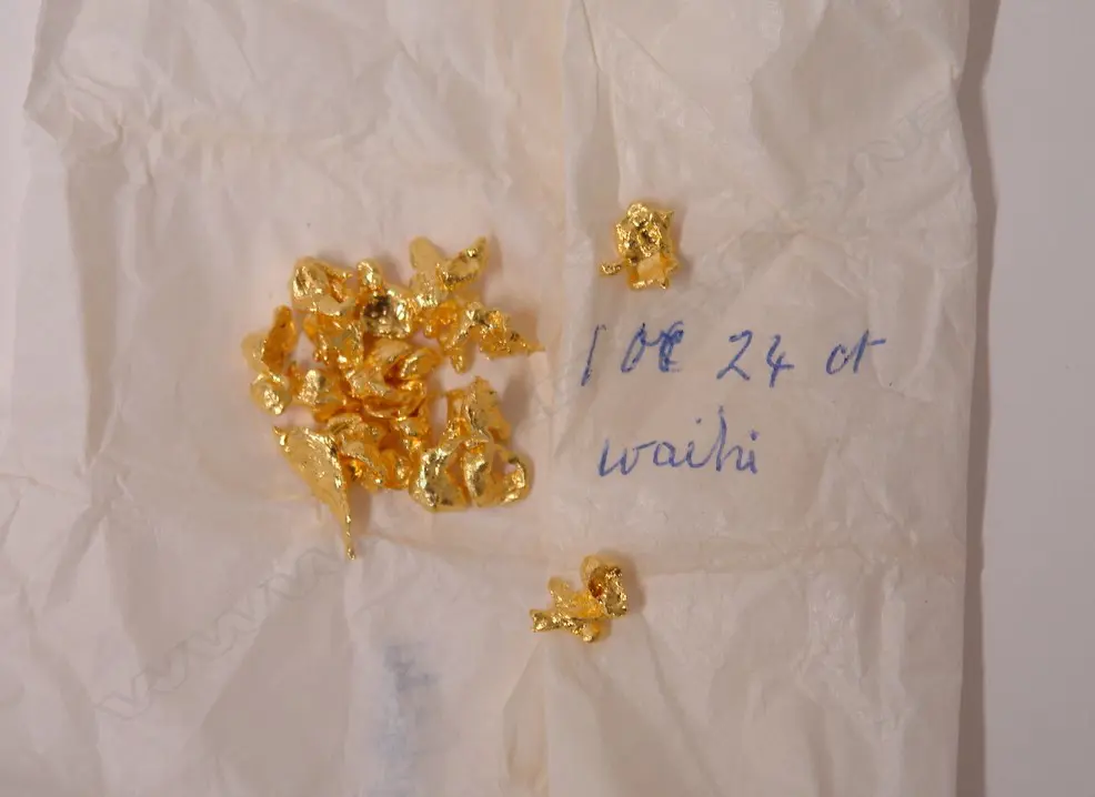 1oz. fine gold nuggets Image 1++