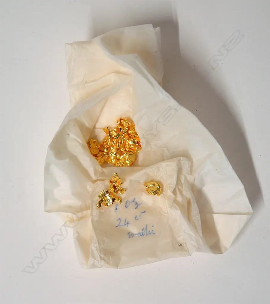 1oz. fine gold nuggets Image 1++