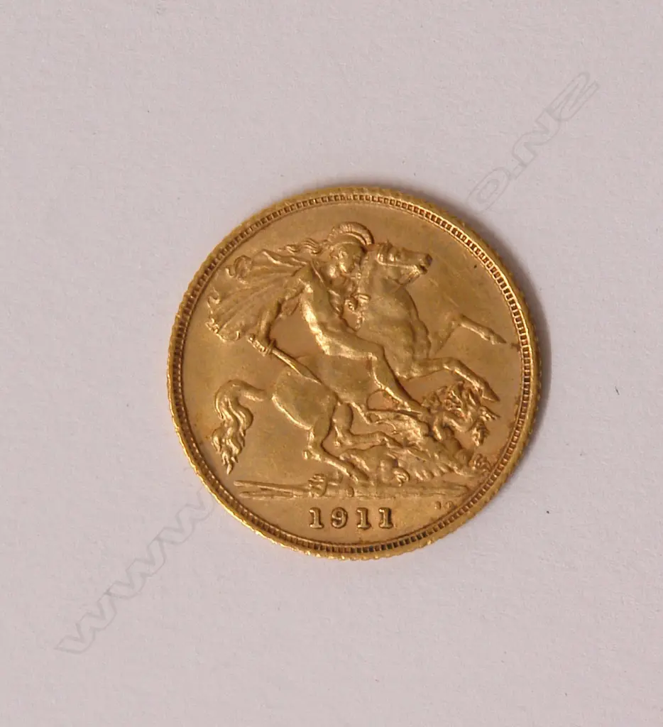 A 1911 gold half-sovereign Image 1++