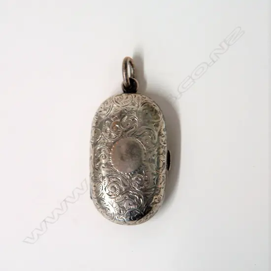 A late Victorian silver double sovereign case