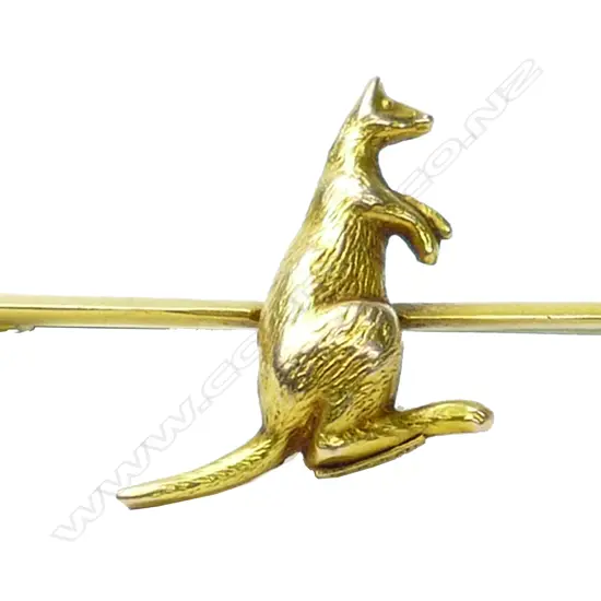 A colonial 15ct. gold Australian kangaroo bar brooch
