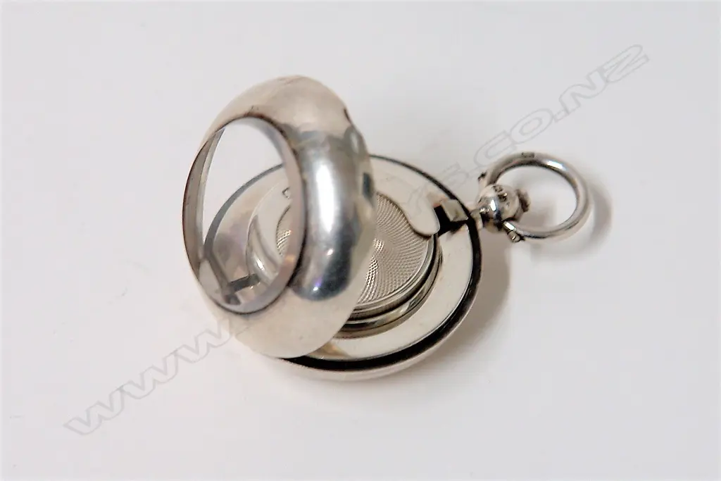 An uncommon Edwardian silver sovereign case Image 1++