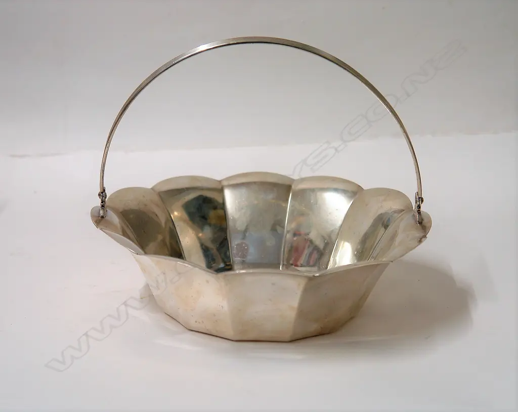 An early/mid-20thC Tiffany & Co. silver basket Image 1++