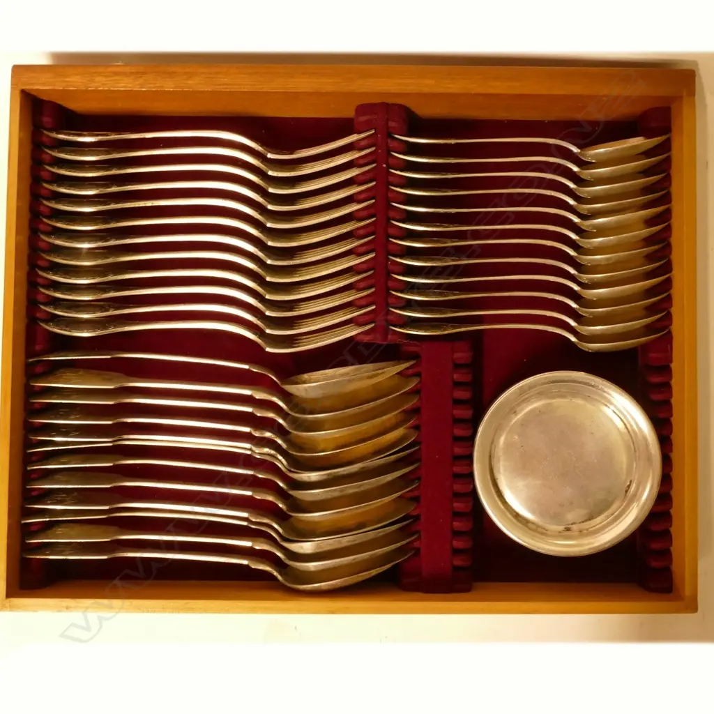 A large harlequin set of German .800 silver cutlery Image 1++