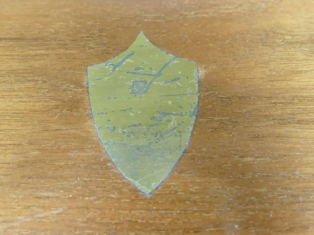 A Victorian silver and ivory handled 12 place fish service canteen Image 1++