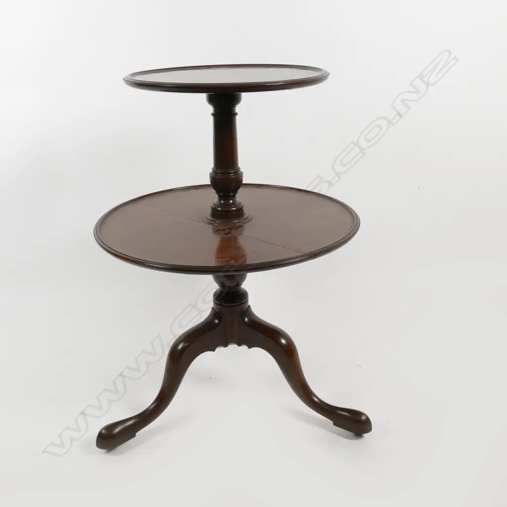 A Georgian two-tier dumb waiter Image 1++