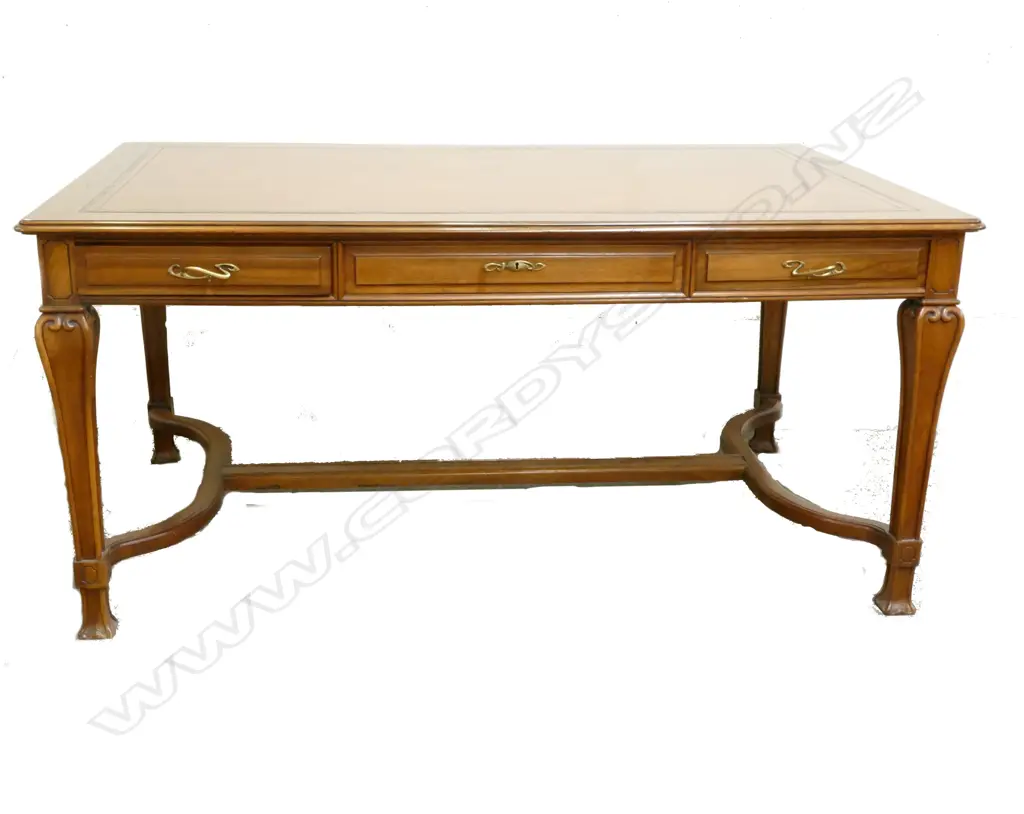 A 19thC French Art Nouveau walnut desk Image 1++