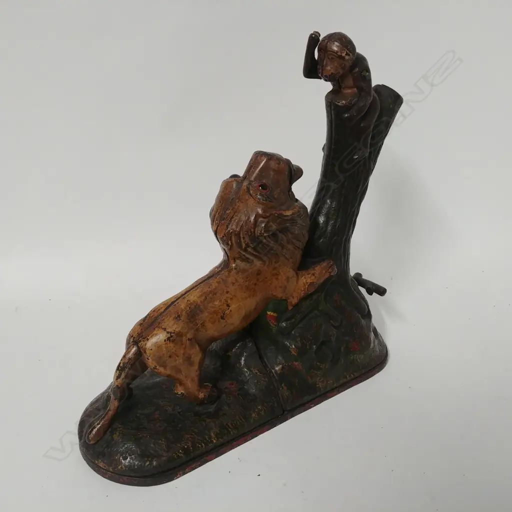 A vintage American cast iron lion and monkey mechanical money bank Image 1++