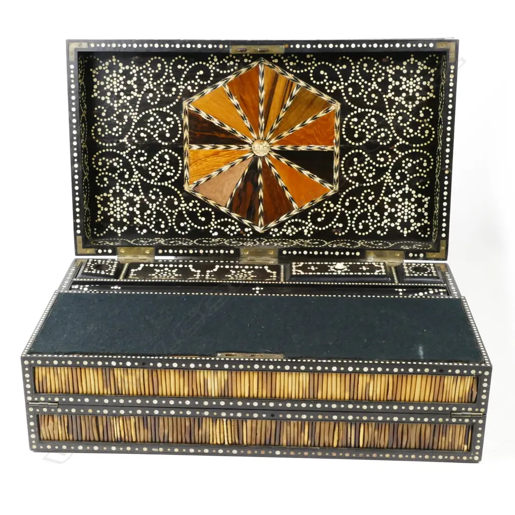 A large Ceylonese porcupine quill and ebony box Image 1++