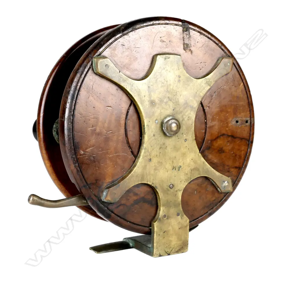 A 6½” walnut and brass big game reel Image 1++