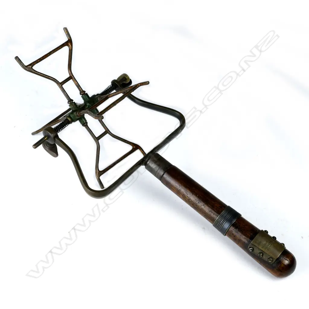 A Hardy's 'Bethune' line winder Image 1++