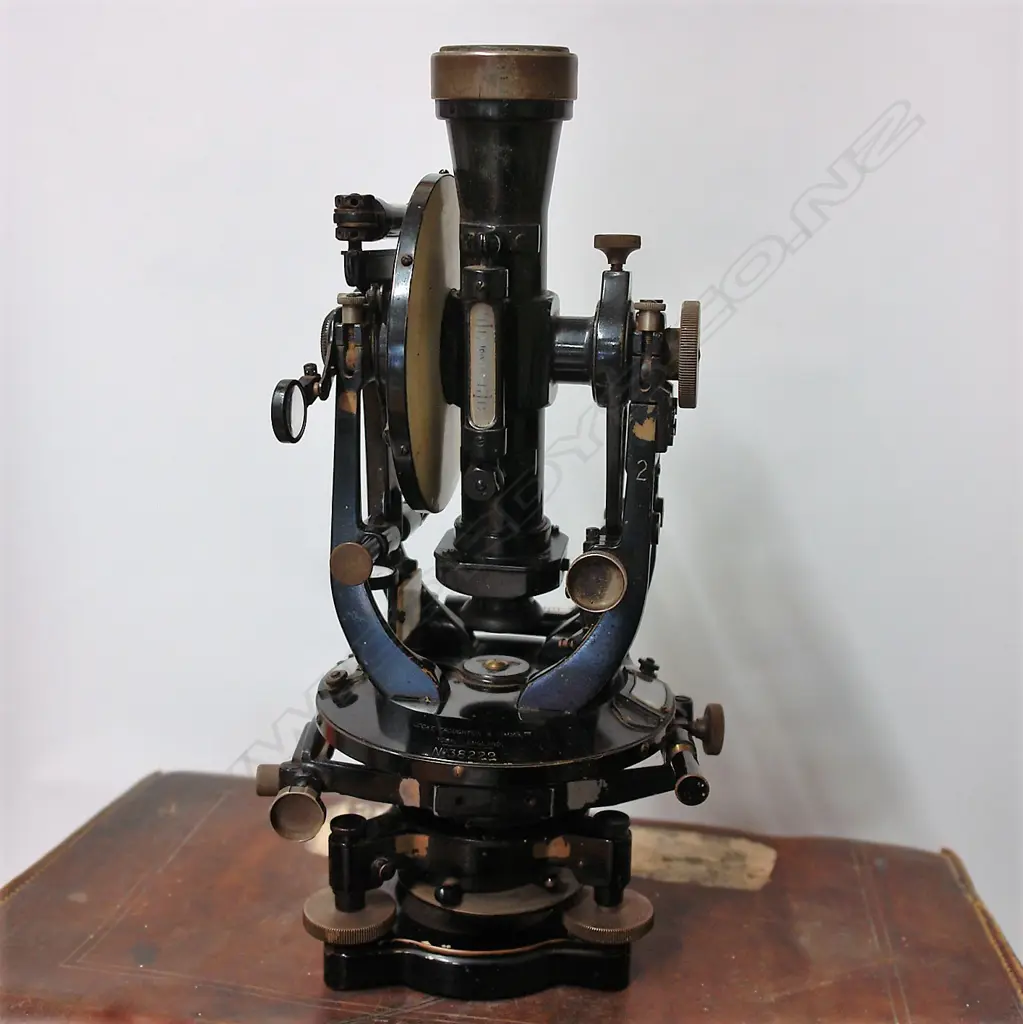 An early 20thC Cooke Image 1++
