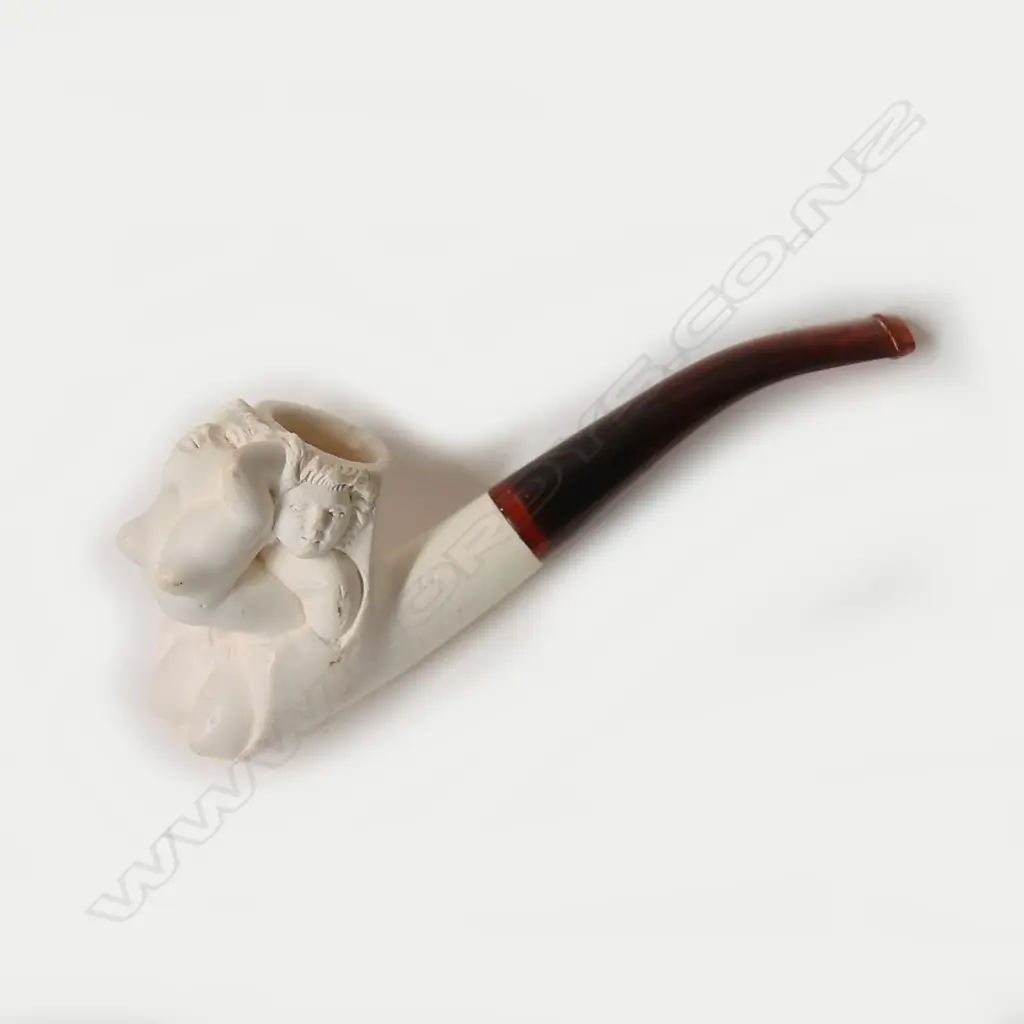 A vintage erotic Meerschaum pipe Image 1++