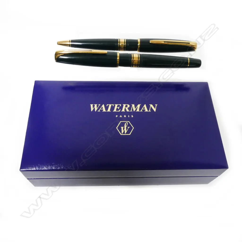 A Waterman 'Charleston' fountain pen and ball pen set Image 1++