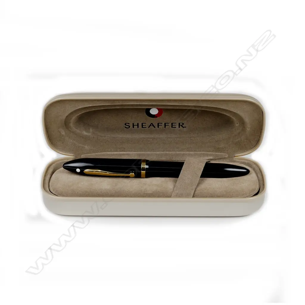 A Sheaffer 'Balance' fountain pen Image 1++