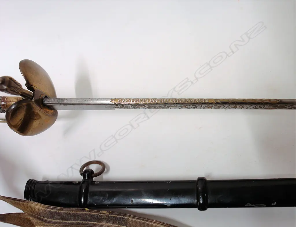 A late 19thC Imperial German presentation sword Image 1++