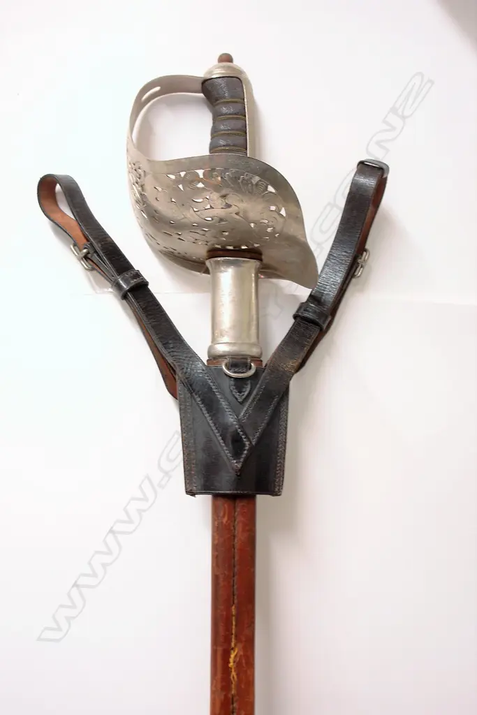 A Victorian 1821 pattern heavy officer's sword Image 1++