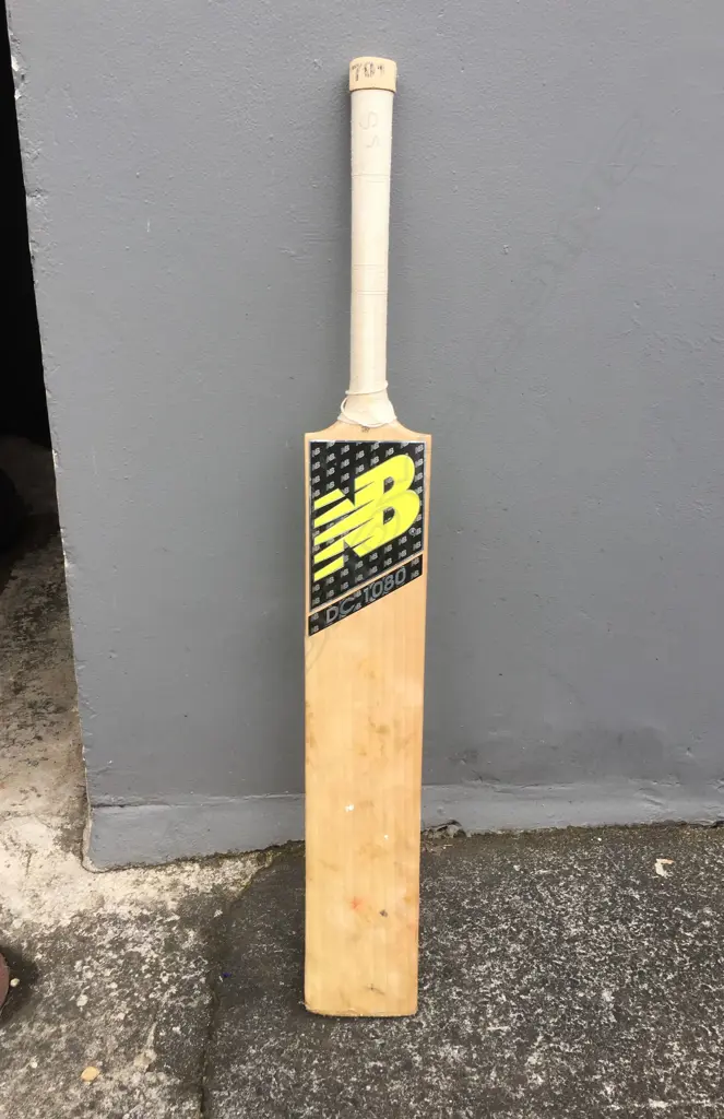 Colin Munro New Balance DC 1080 signed cricket bat Image 1++