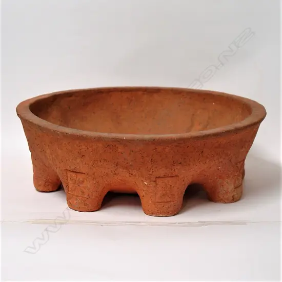Barry Brickell and Fatu Feu'u sculpted pottery kava bowl