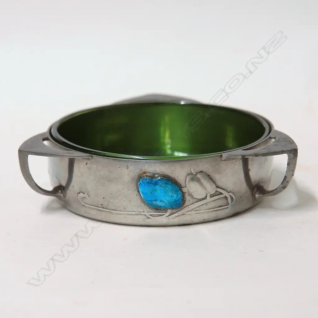 A Liberty & Co. Tudric pewter dish designed by Archibald Knox Image 1++
