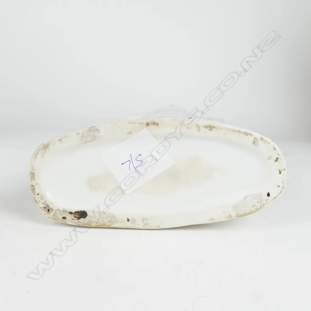 A large Victorian flat back Image 1++