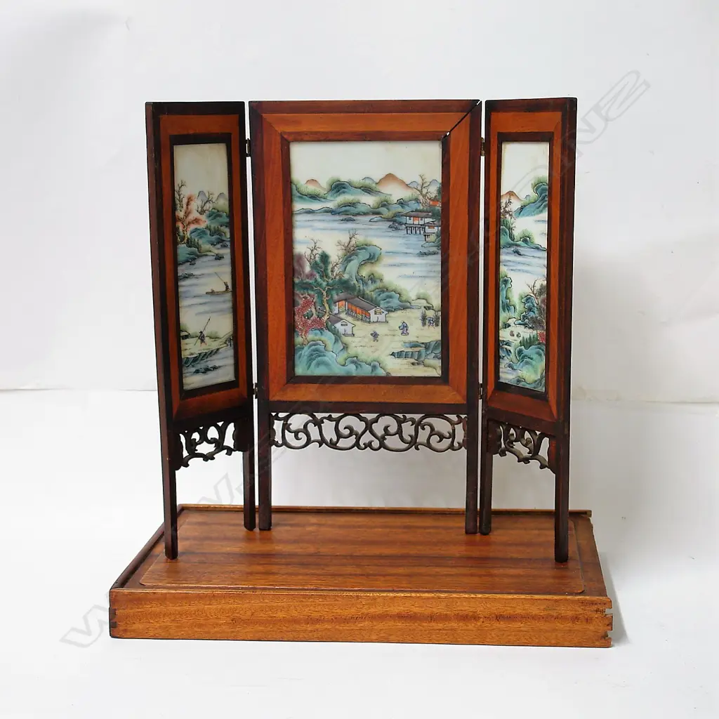 An old Chinese polychrome painted porcelain small three panel table screen Image 1++