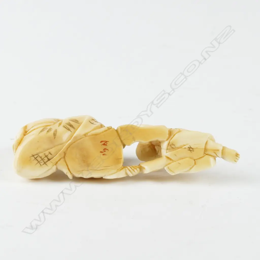 A Japanese marine ivory okimono Image 1++