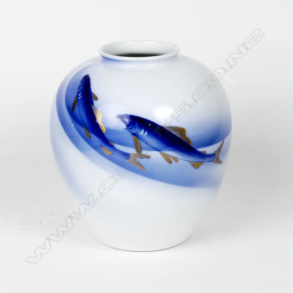 A fine Japanese Koransha porcelain vase Image 1++