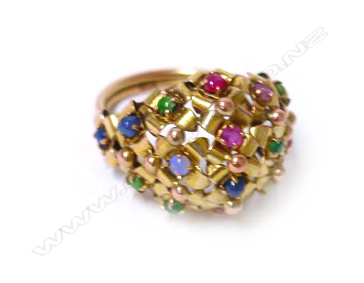 A vintage 14ct. yellow gold and multi-gemstone princess type ring Image 1++