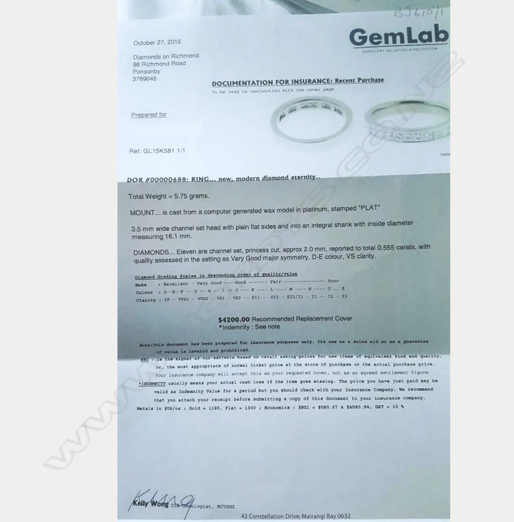 A platinum and diamond ring set Image 1++