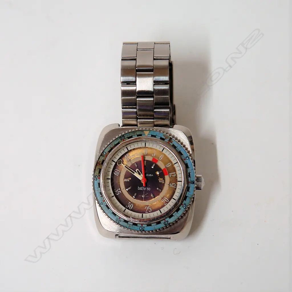 A 1970s Favre Leuba Bathy 50 Depthmeter gent's diver's watch Image 1++