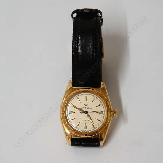 A late 1940s gent's 18ct. yellow gold Rolex bubble-back Oyster Perpetual Chronometer wristwatch