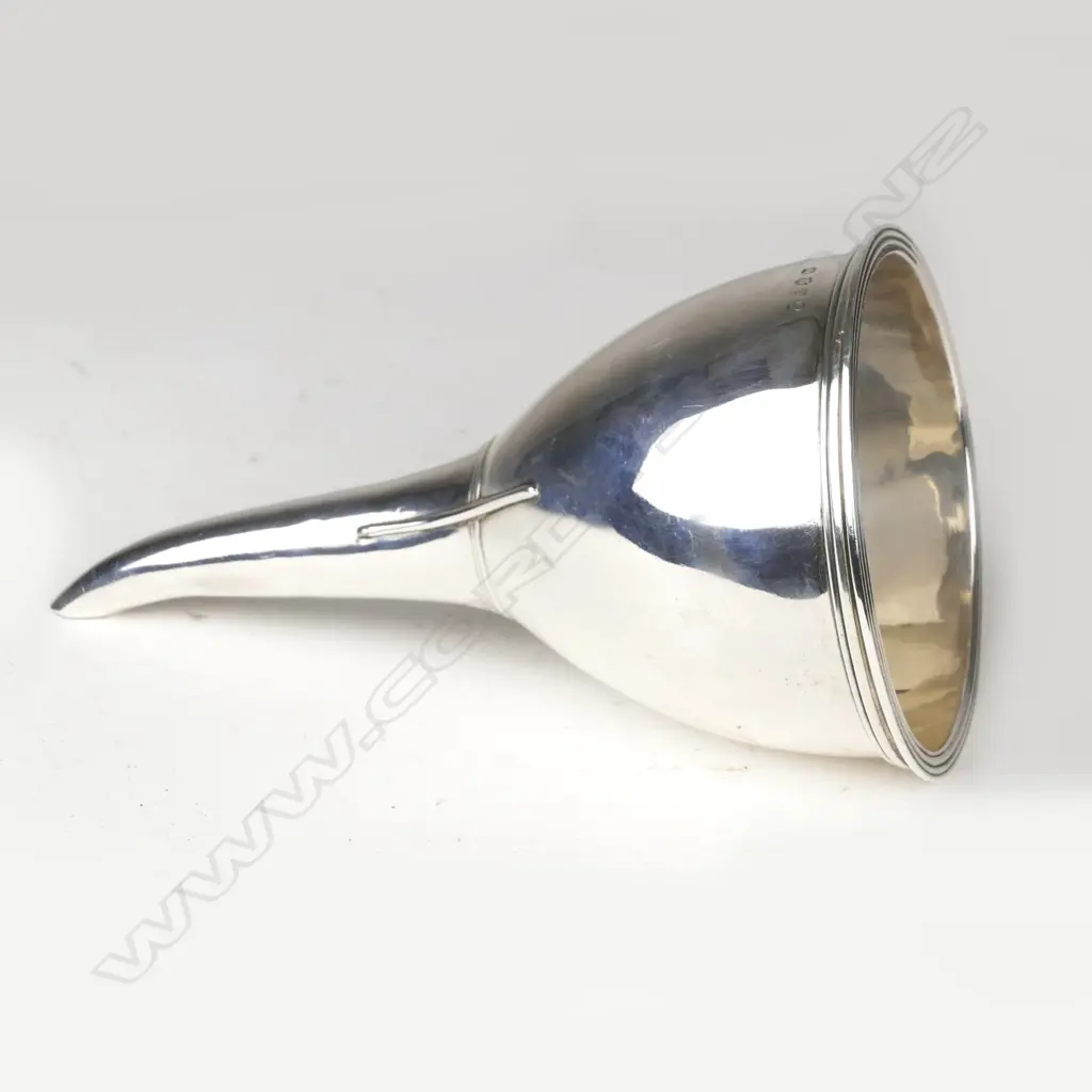 A George III silver wine funnel Image 1++