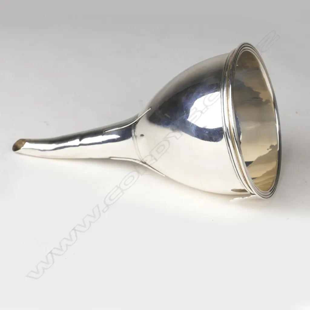 A George III silver wine funnel Image 1++