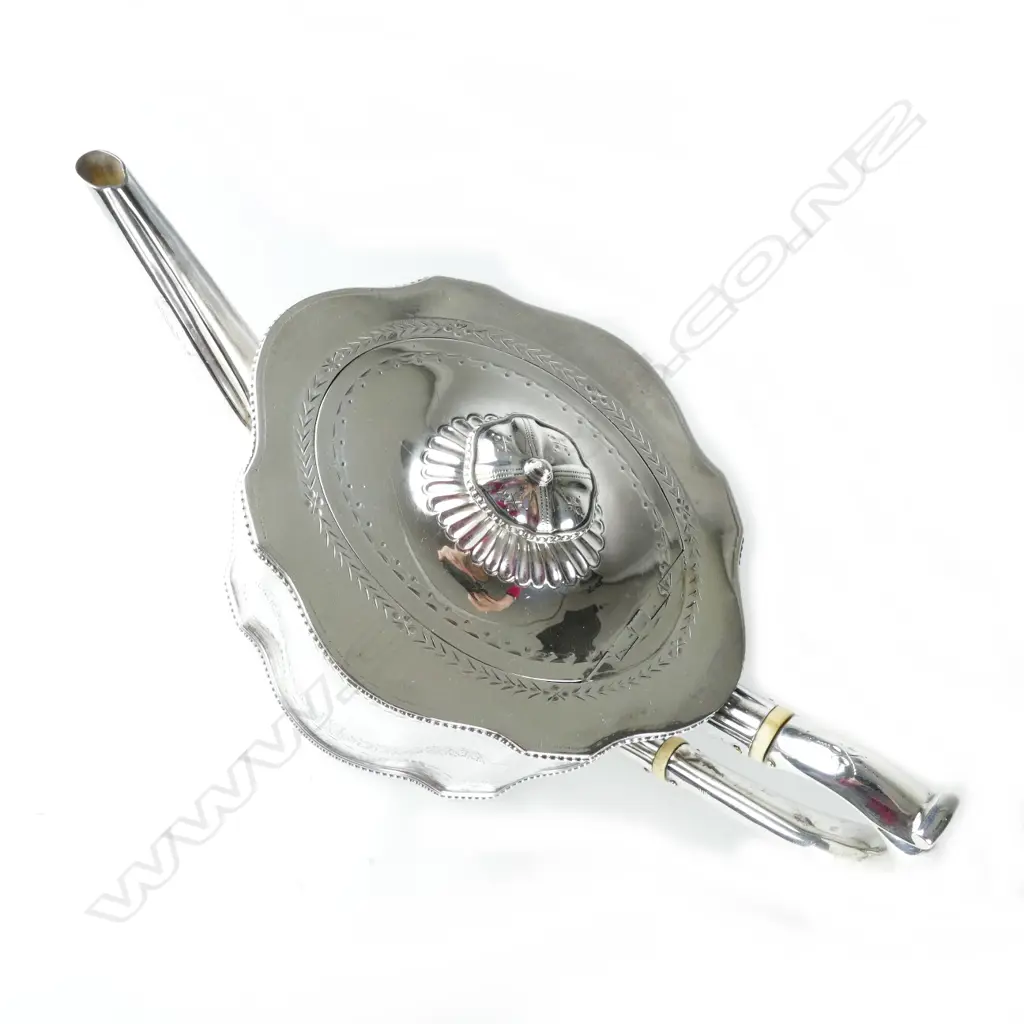 A Georgian Revival can-shaped teapot Image 1++