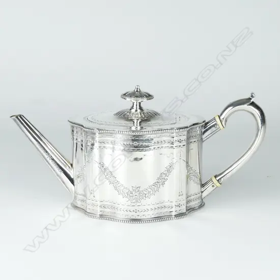 A Georgian Revival can-shaped teapot