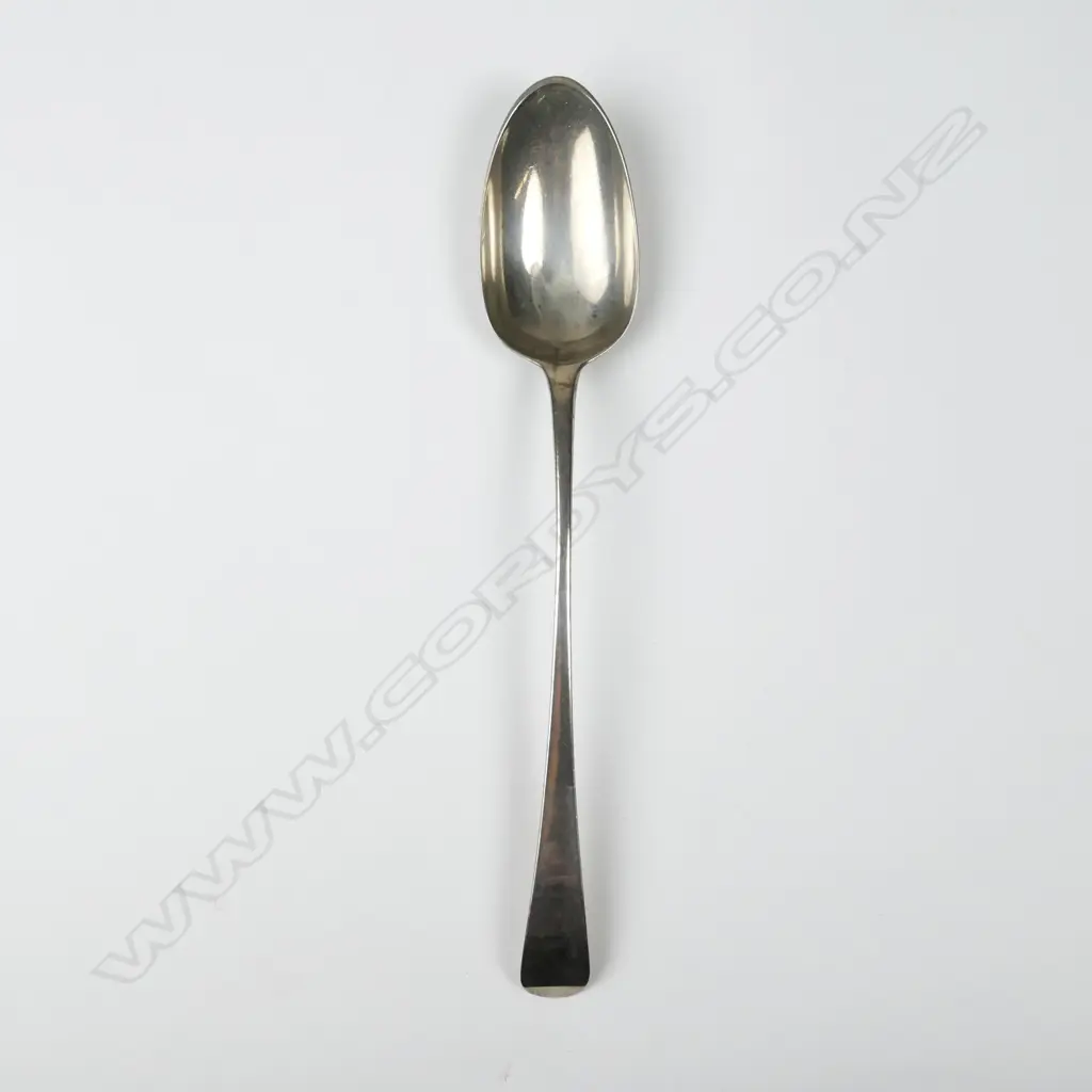 An early George III bottom marked silver pie spoon Image 1++