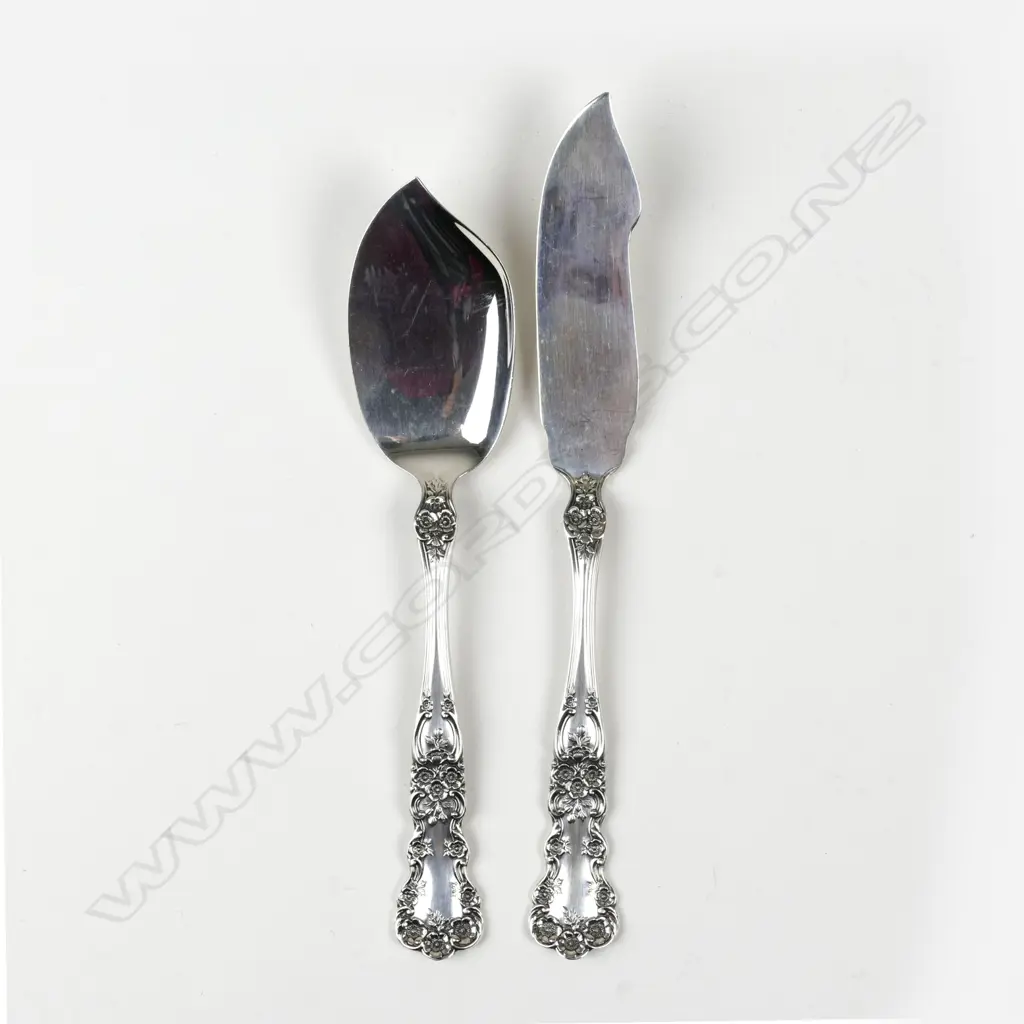 An American Gorham silver butter knife and jam spoon Image 1++