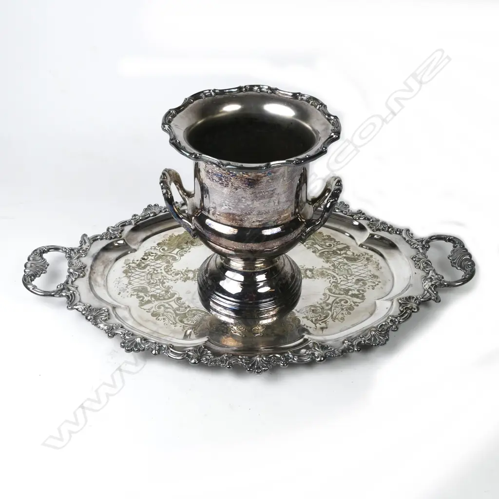 A silver plated wine cooler Image 1++
