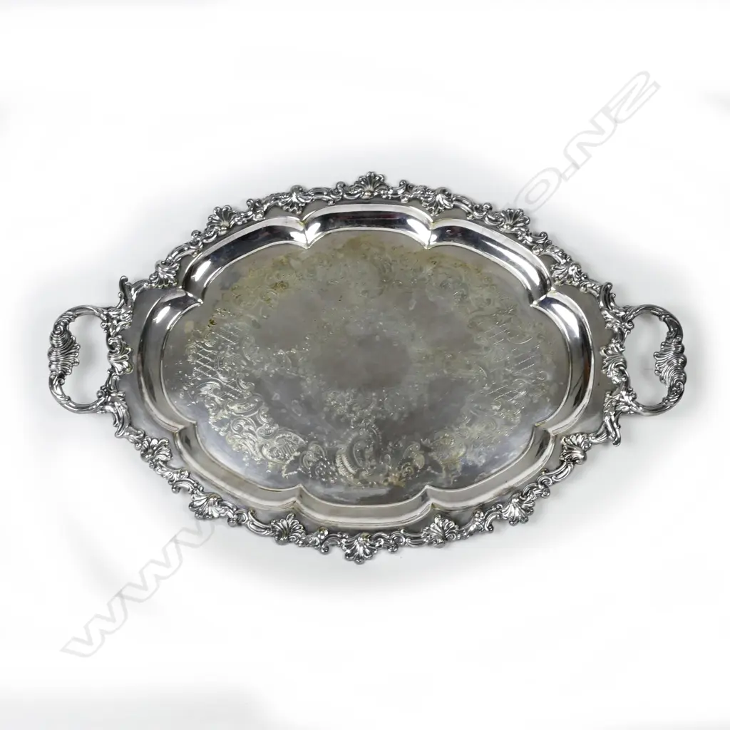 A silver plated wine cooler Image 1++